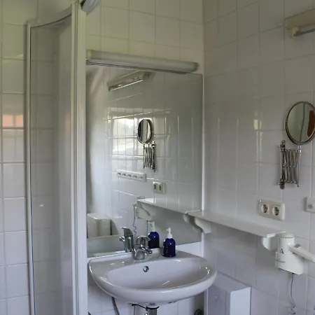 Cozy In Hohenkirchen With Terrace Appartamento *